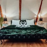 Rataskaevu Boutique - 7 Unique Tallin