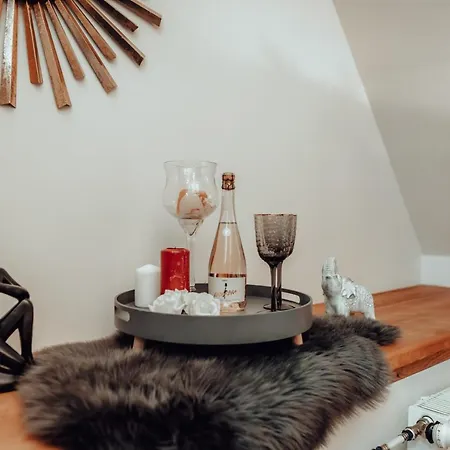 Rataskaevu Boutique - 7 Unique Appartement