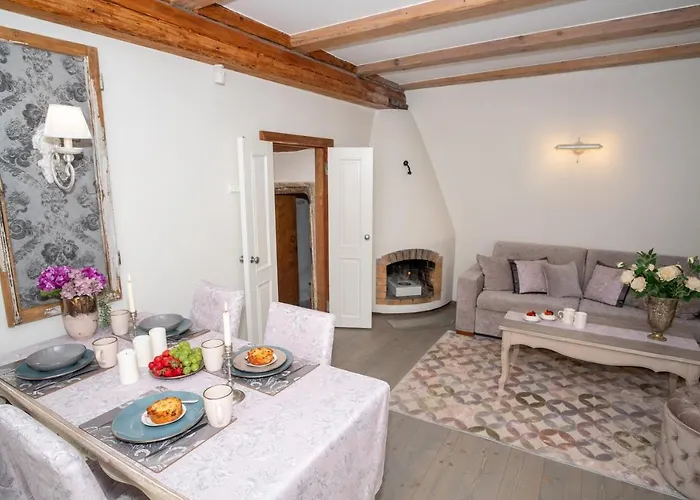 Rataskaevu Boutique - 7 Unique Διαμέρισμα Ταλίν