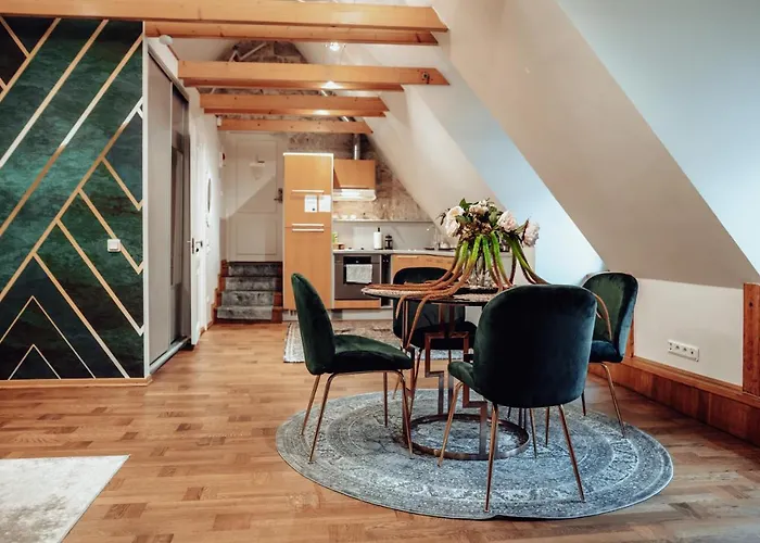 Rataskaevu Boutique - 7 Unique * Ταλίν