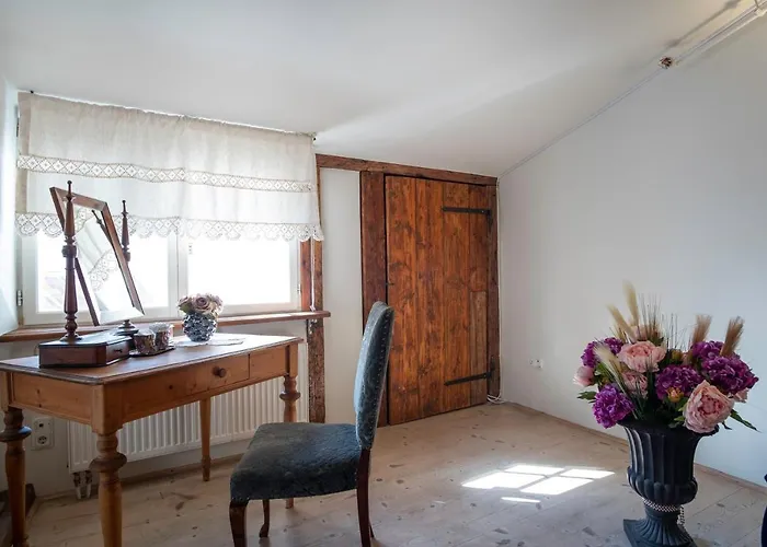 Rataskaevu Boutique - 7 Unique * Tallin