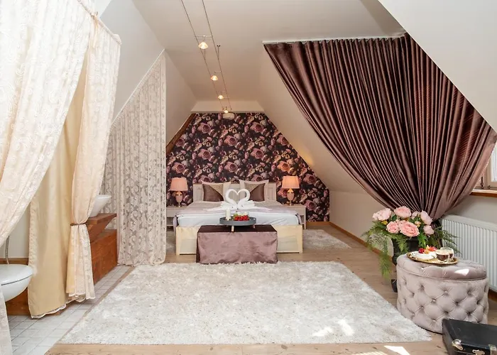 Rataskaevu Boutique - 7 Unique Tallin